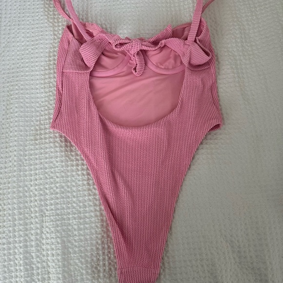 H&M Pink Women's One Piece Swimsuit - Picture 3 of 4